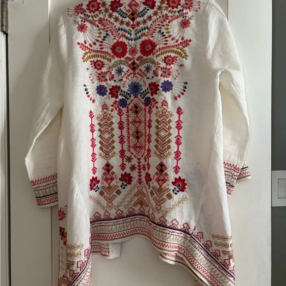 Johnny Was white linen jacket w/ embroidery size S. Major price drop!! - Picture 4 of 6